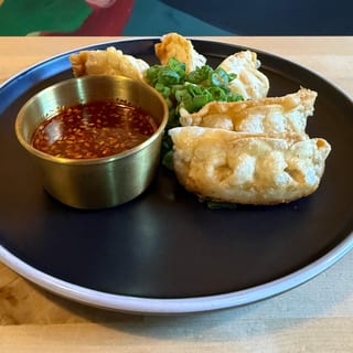 Crispy Gyoza (5Pc)